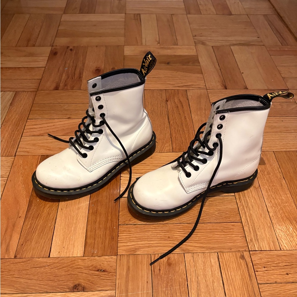 Dr. Martens White Leather Lace-Up Boots size 7
